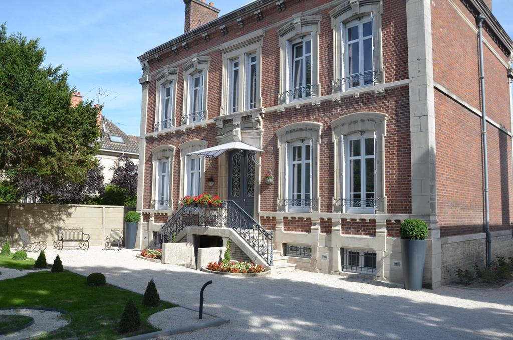 La Demeure De Charme Hotel Troyes Room photo